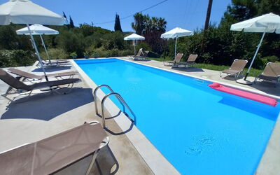 Villa Maria: all'aperto, Piscina