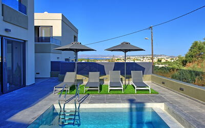 Villa Maripol: bassin, Extérieur, Jardin