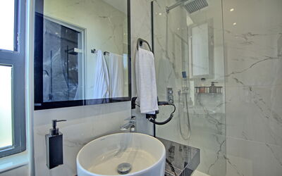 Villa Maripol: Salle de bain