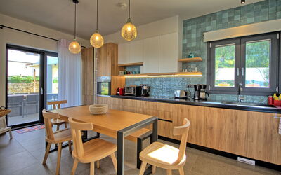 Villa Ebellina: Keuken, Lunchroom