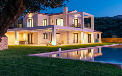 Villa Ebellina: Buitenshuis, Tuin, zwembad