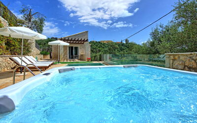 Villa Jacaranda: bassin