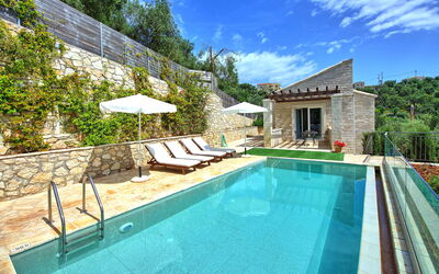 Villa Jacaranda: bassin