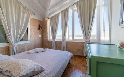 Beach Villa Athanasia: Bedroom