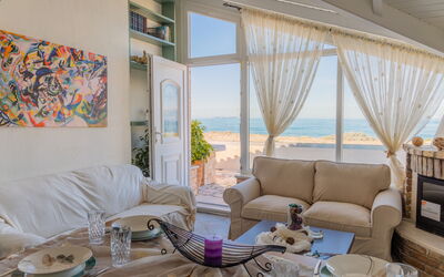 Beach Villa Athanasia: Living Room