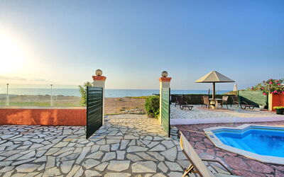 Beach Villa Athanasia: Outdoor, Pool, Summer