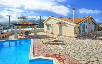 Beach Villa Athanasia: Outdoor, Pool, Summer