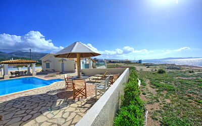 Beach Villa Athanasia: Outdoor, Pool, Summer