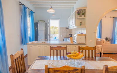 Villa Dimitris: Cucina, Sala da pranzo