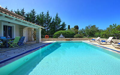 Villa Dimitris: all'aperto, Piscina