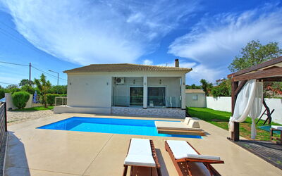 Beach Villa Christina: Building Exterior, Pool