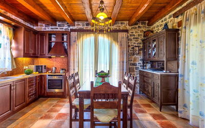 Villa Antina: Cuisine, Salle à manger