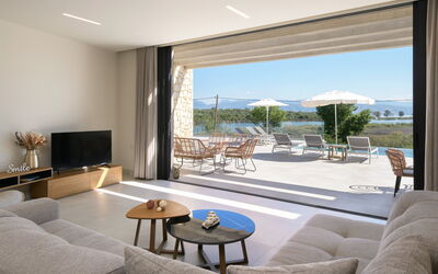 Villa Waterlily: Woonkamer