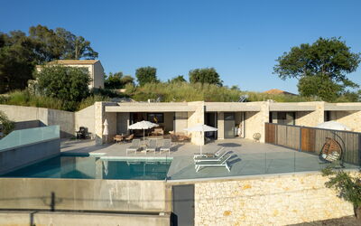 Villa Waterlily: Buitenkanten, Buitenshuis, zwembad