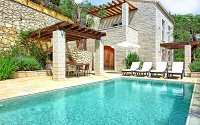 Villa Yaisemi: bassin