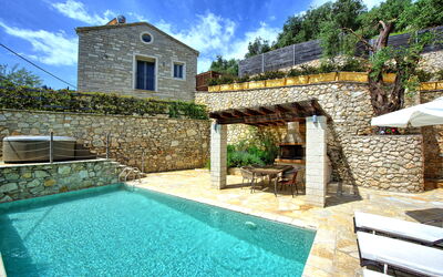 Villa Yaisemi: Balcon / Terrasse / Patio, bassin, Été