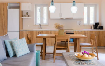 Villa Yaisemi: Cuisine, Salon