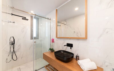 Villa Ampela: Badkamer