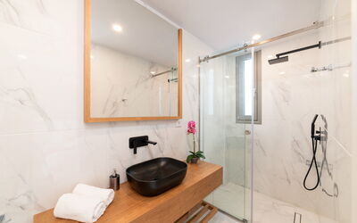 Villa Ampela: Badkamer