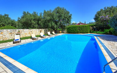 Votana House: zwembad