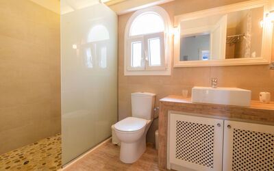 Votana House: Badkamer