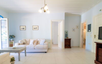 Votana House: Woonkamer