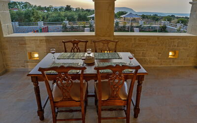 Villa Despanto: Balcony / Terrace / Patio, Outdoor