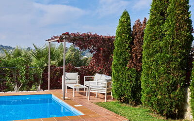 Villa Politini: bassin, Jardin