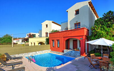 Villa Persephone: bassin, Extérieur, Extérieurs