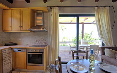Villa Myrtia: Kitchen