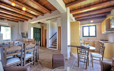 Villa Myrtia: Dining Room