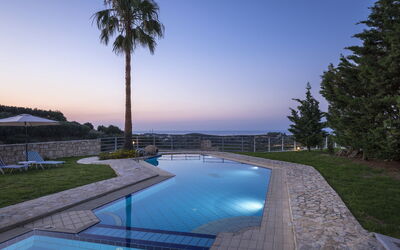 Villa Myrtia: Pool, Scenic View