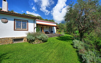 Villa Oliveta: all'aperto, Giardino