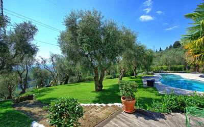 Villa Oliveta: Piscina, Vista Panoramica