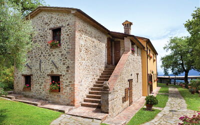 Villa Gigi: Buitenkanten, Buitenshuis, Tuin