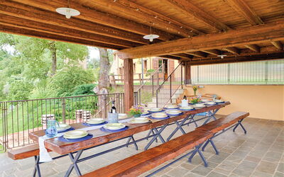 Villa Gigi: Balkon / terras / patio, Buitenshuis