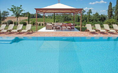 Villa Insoglio: bassin, Jardin