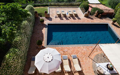 Villa Angelica: bassin, Extérieur, Extérieurs