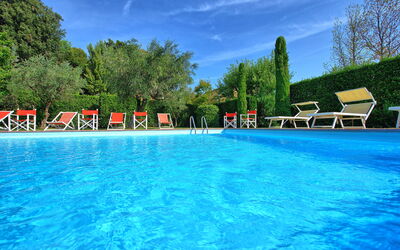 Villa Fiamma: Piscina