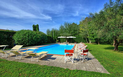 Villa Fiamma: Giardino, Piscina