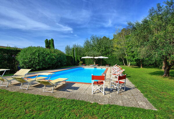 Villa Fiamma: Garden, Pool