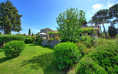 Villa Argentario: Extérieur, Jardin