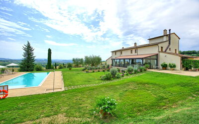 Villa le Buche: Buitenkanten, Buitenshuis, Tuin, zwembad