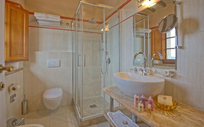 Villa le Buche: Badkamer