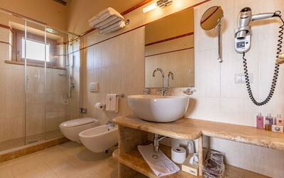 Villa le Buche: Badkamer