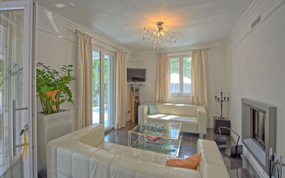 Villa Raffaela: Salon