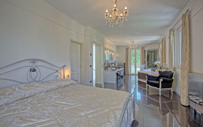 Villa Raffaela: chambre à coucher