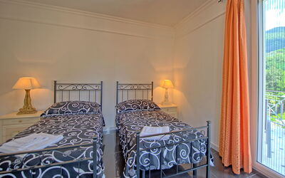 Villa Raffaela: chambre à coucher