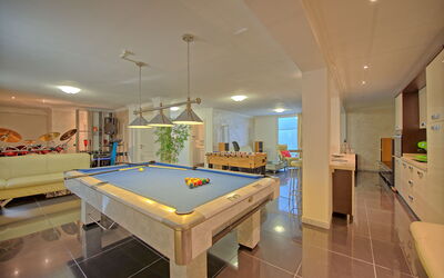 Villa Raffaela: Salon