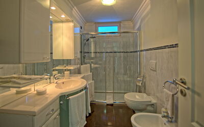 Villa Raffaela: Salle de bain